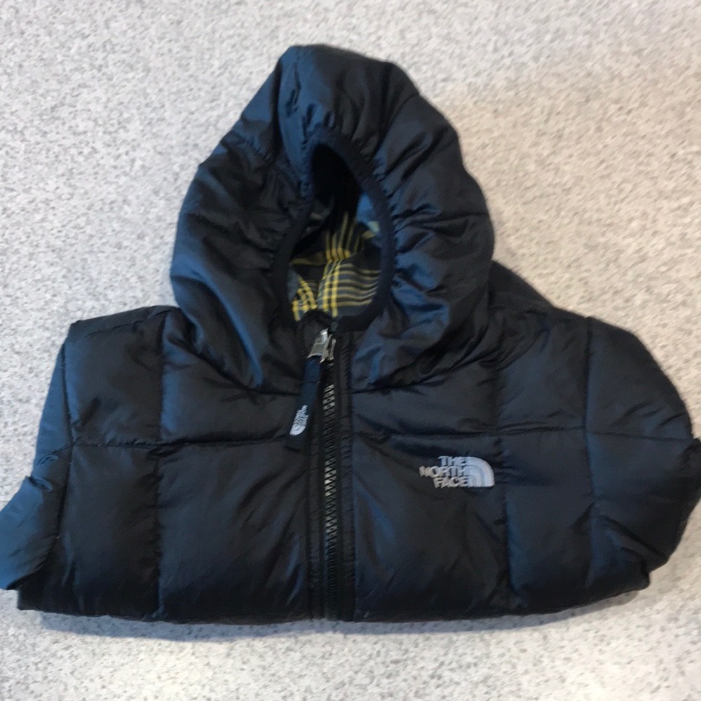 Toddler Boy- GUC North Face puffer coat/reversible